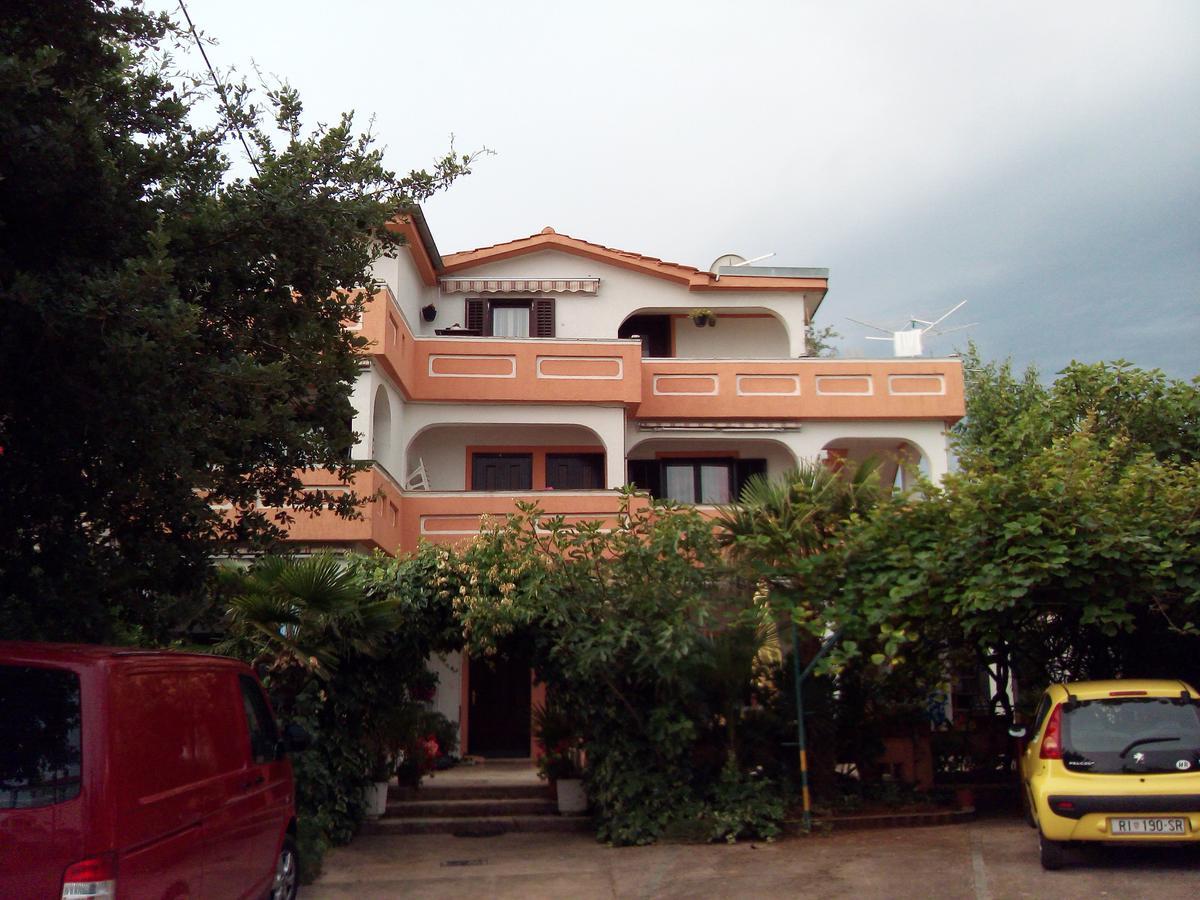 Apartments Vila Ida Vantacici Buitenkant foto